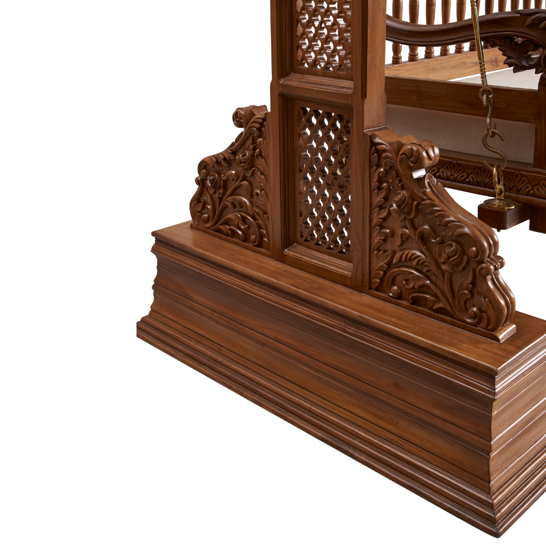 Royal Wooden Swing