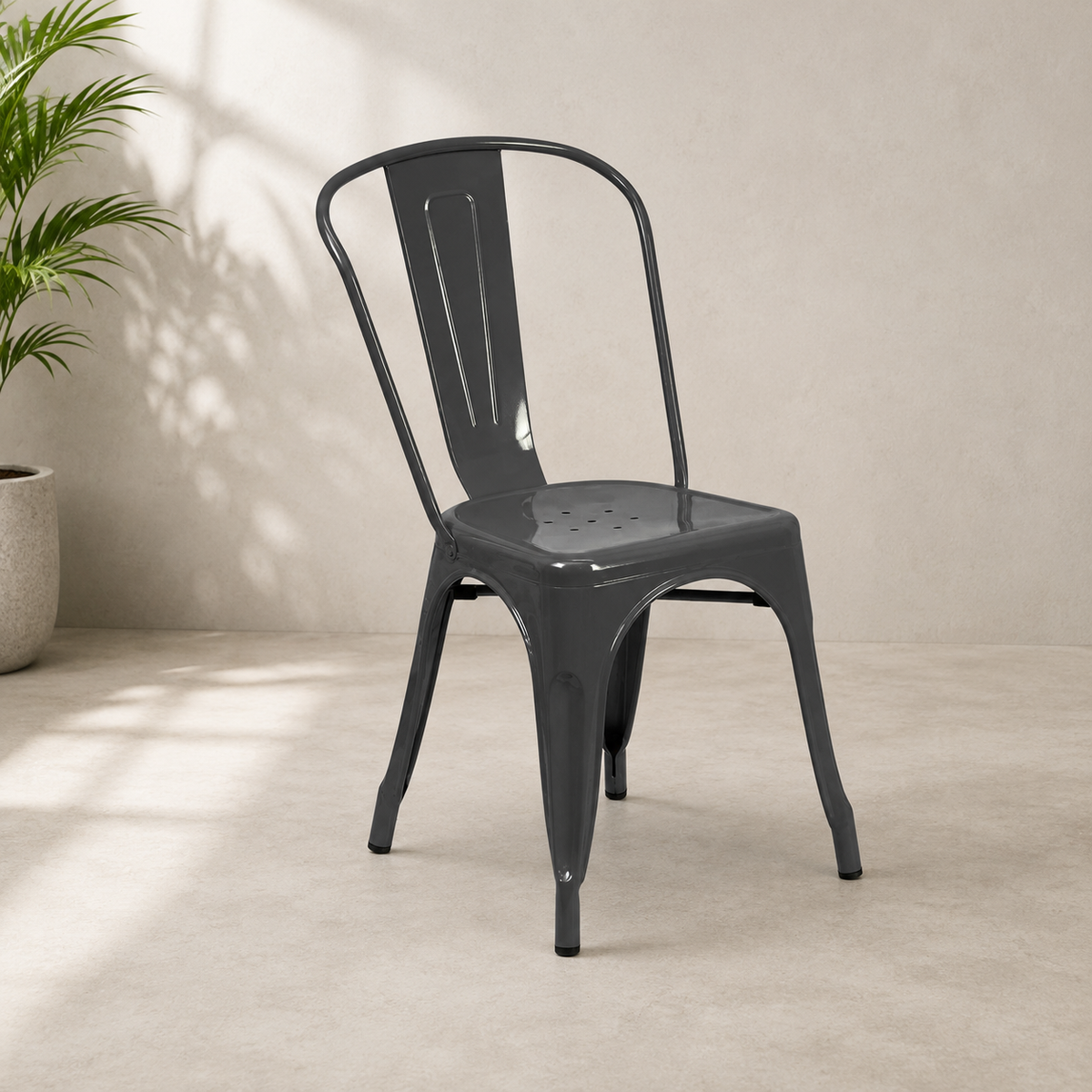 Black Metal Iconic Chair